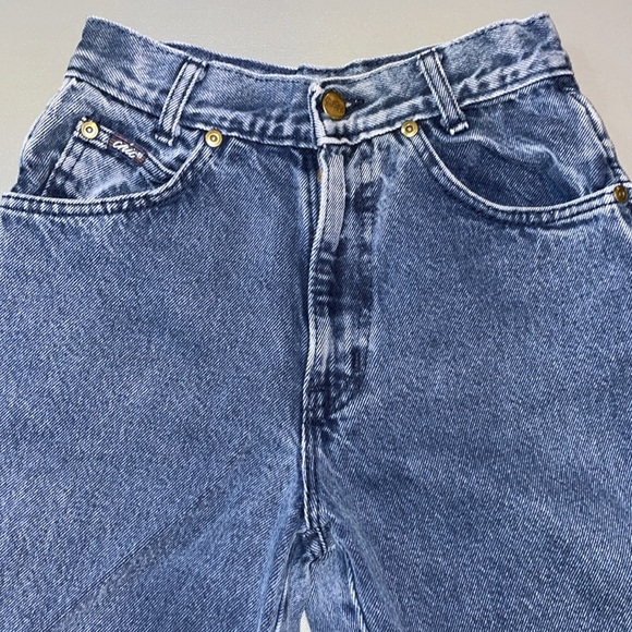 Vintage Chic Denim Jeans - Picture 3 of 8